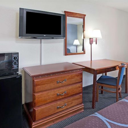 Super 8 By Wyndham Suwanee Hotel Buitenkant foto