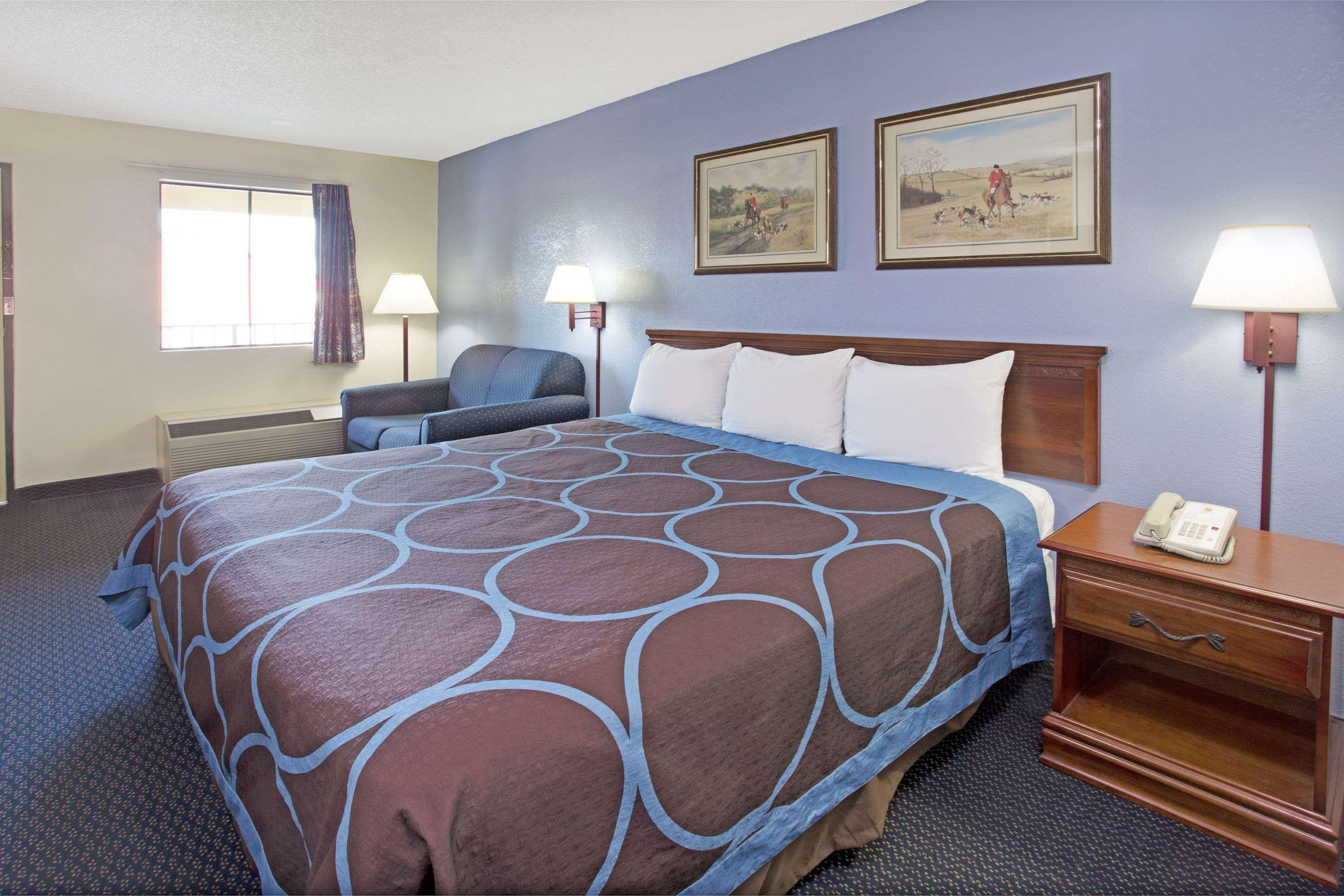 Super 8 By Wyndham Suwanee Hotel Buitenkant foto